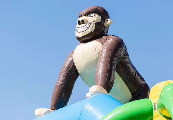 Standaard-jungle-met-gorilla-springkussen-4_0 Jungle met Gorilla